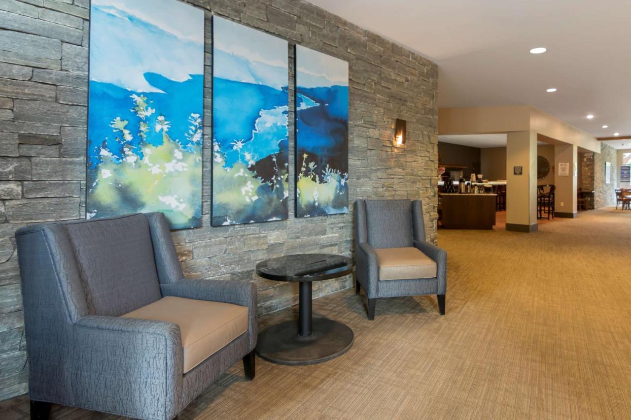 Best Western Plus Revelstoke Ngoại thất bức ảnh