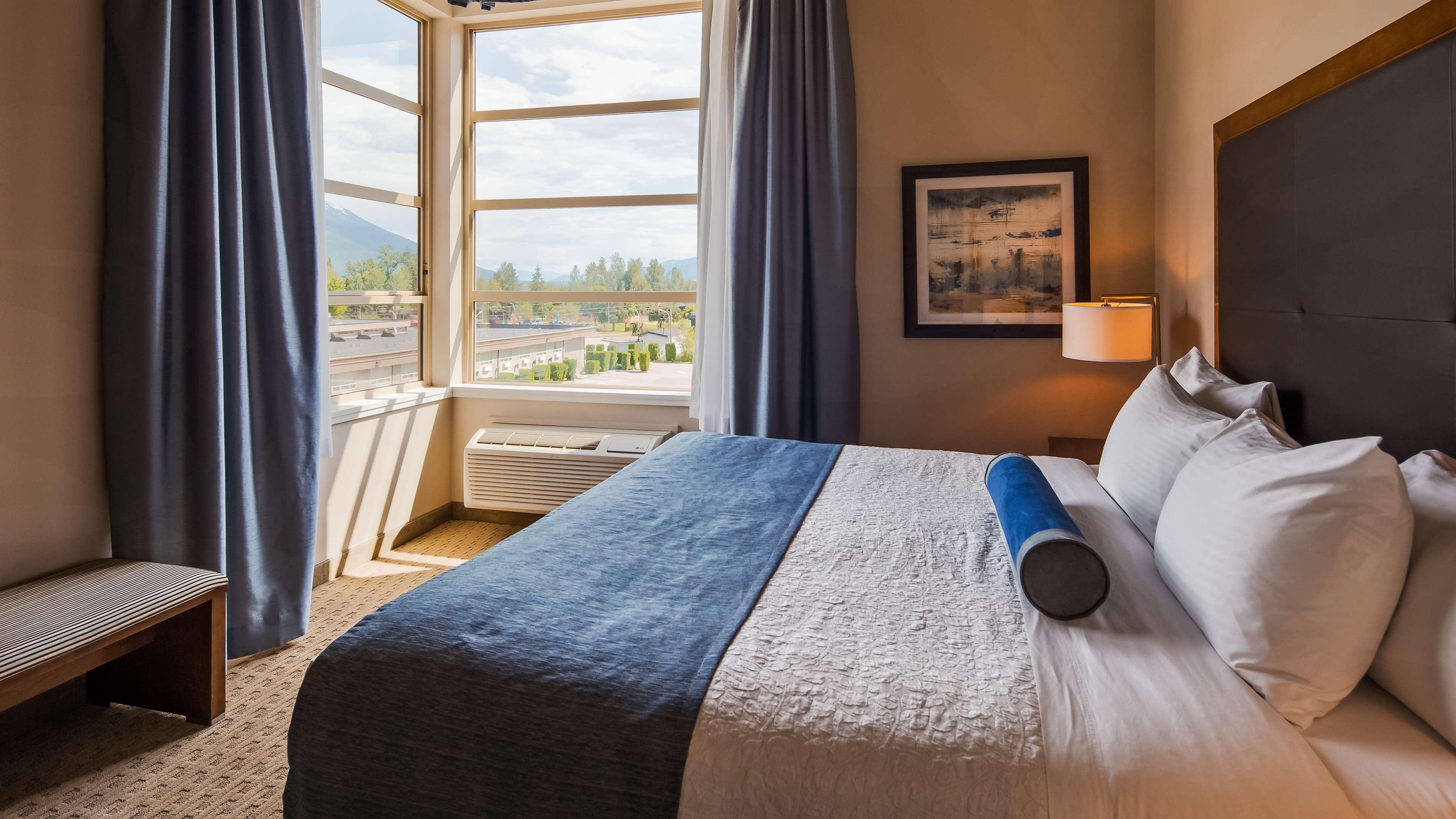 Best Western Plus Revelstoke Ngoại thất bức ảnh