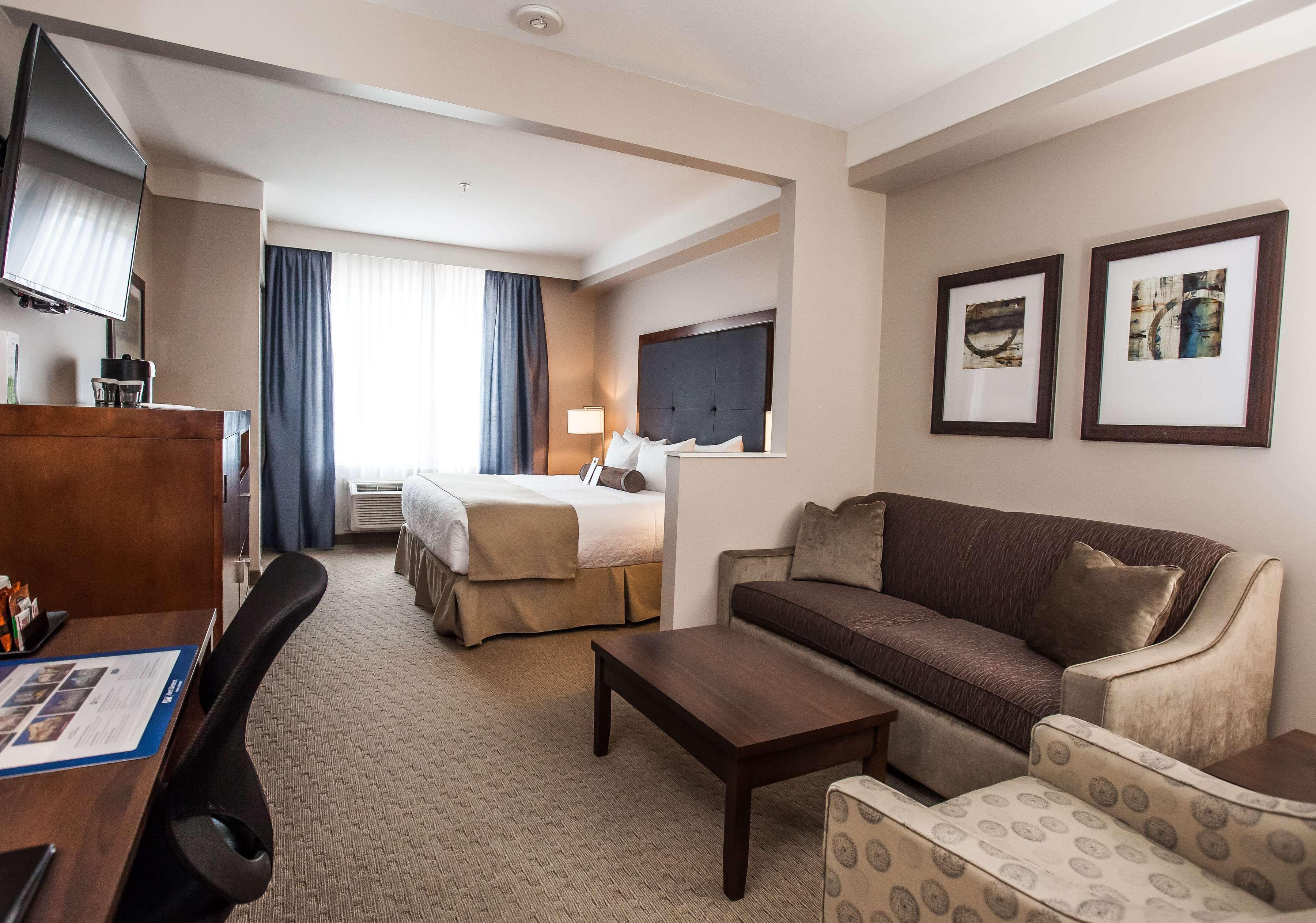 Best Western Plus Revelstoke Ngoại thất bức ảnh