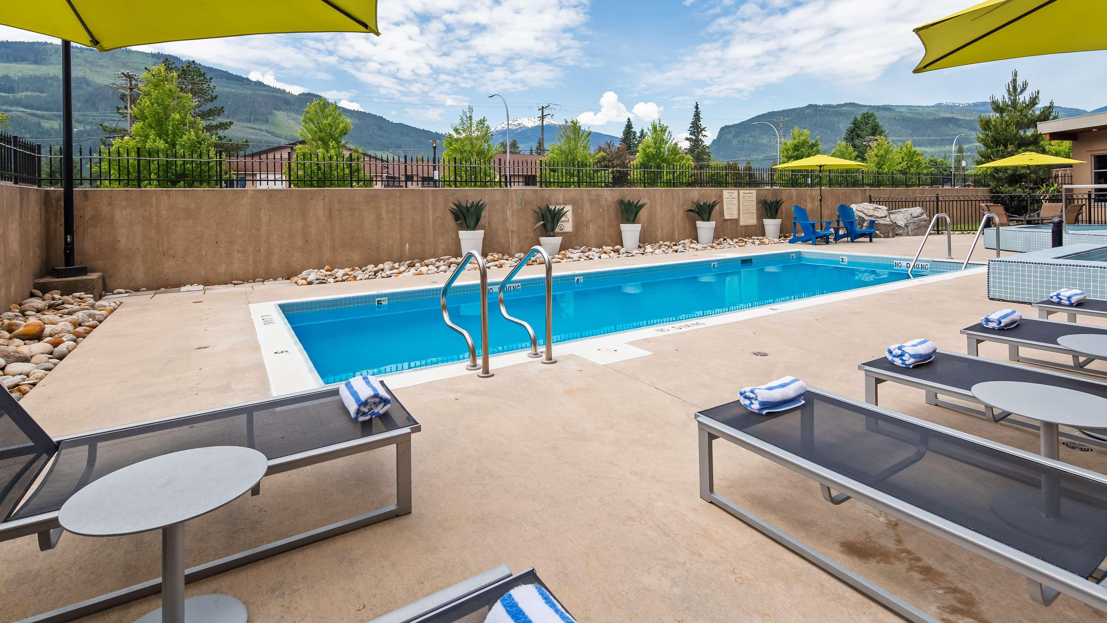 Best Western Plus Revelstoke Ngoại thất bức ảnh