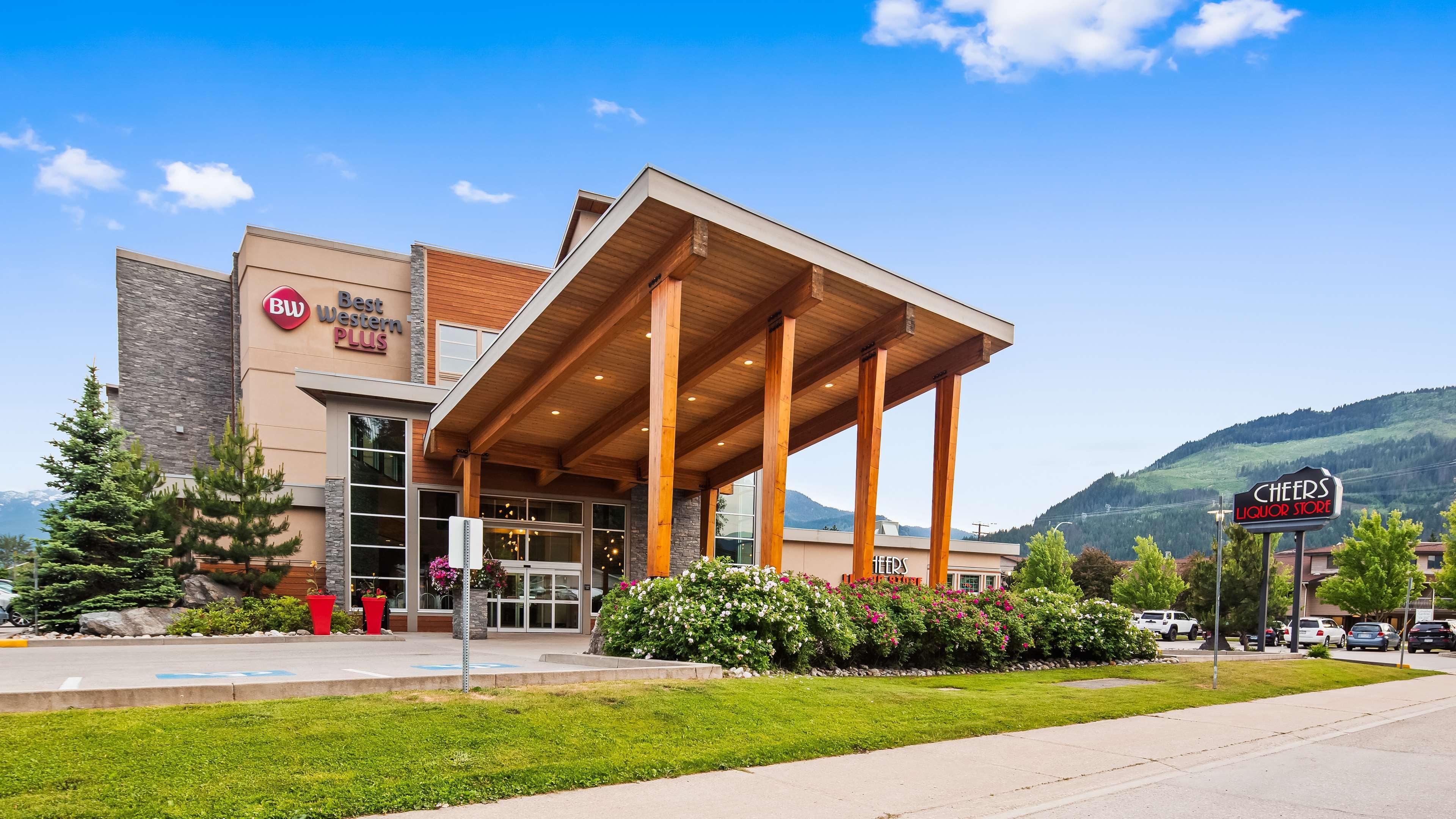 Best Western Plus Revelstoke Ngoại thất bức ảnh